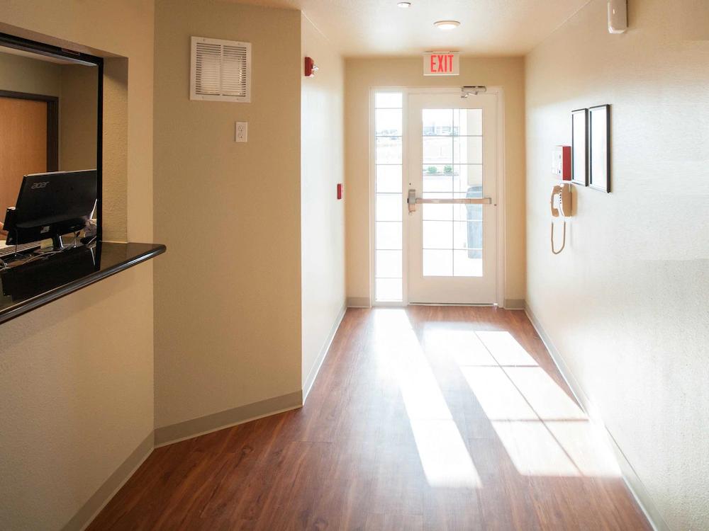 Woodspring Suites Louisville Clarksville Buitenkant foto