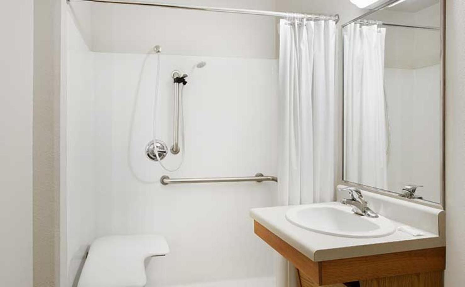 Woodspring Suites Louisville Clarksville Buitenkant foto
