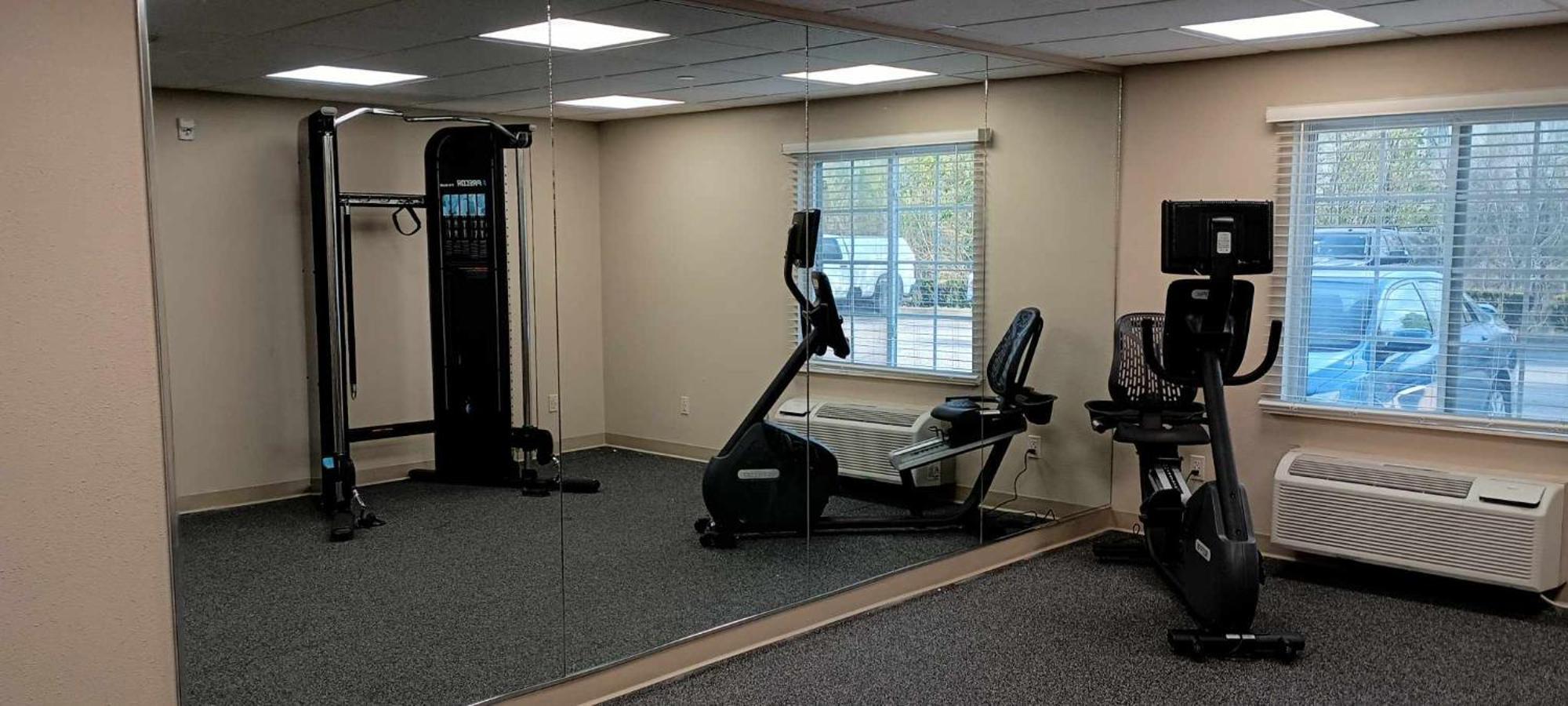Woodspring Suites Louisville Clarksville Buitenkant foto