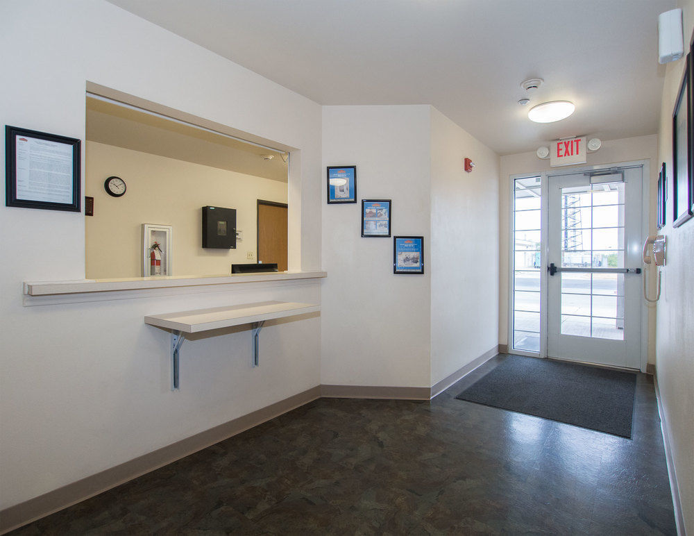 Woodspring Suites Louisville Clarksville Buitenkant foto